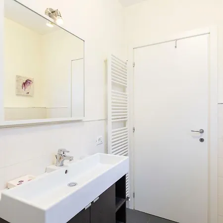 Lakeview Escape | Bright With Garden Apartament *
